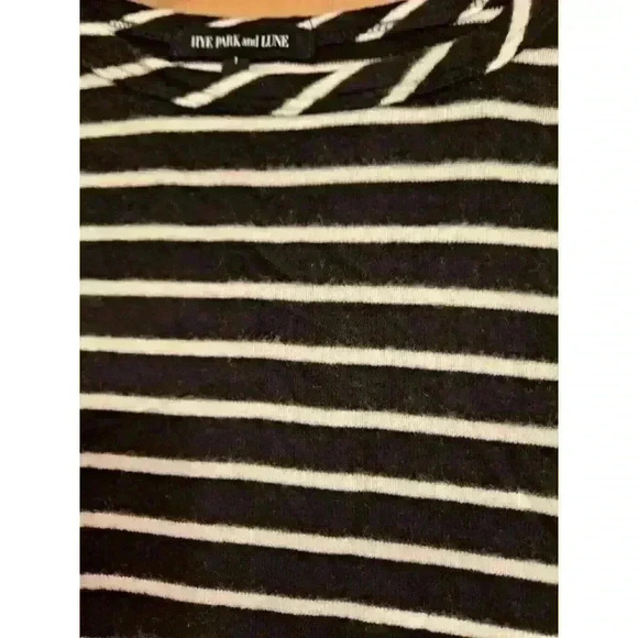 Women's Hyde Park‎ size 1 small black white striped shell top NWT - Picture 3 of 5